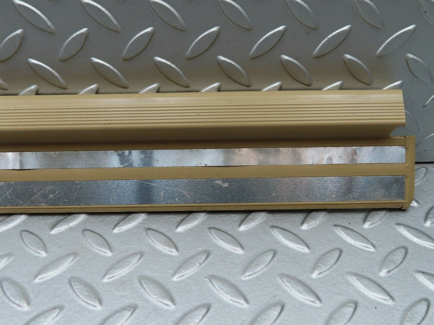 5239 Mercedes-Benz W124 230E Rear Door Sill Left