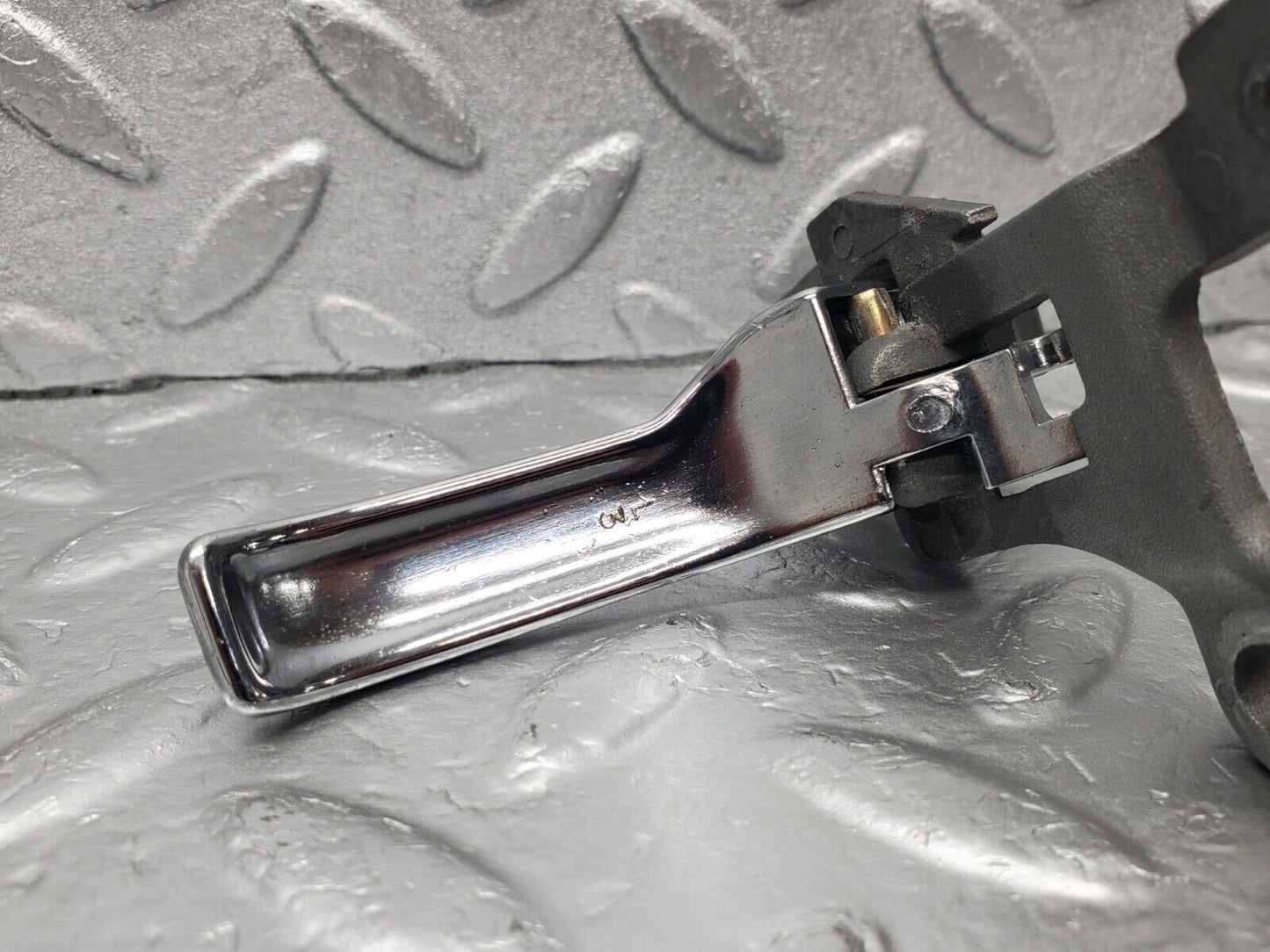 46467 Mercedes-Benz C123 280CE Coupe Left Interior Door Handle 1237600161