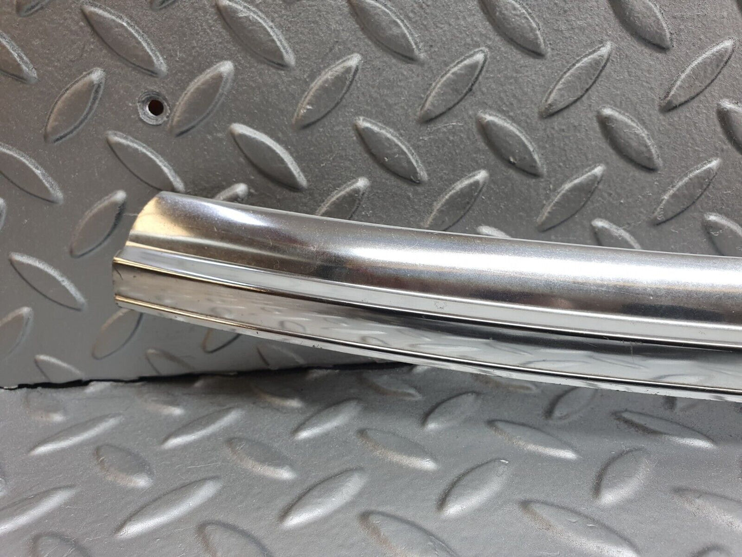 43056 Mercedes-Benz R107 Hardtop Under Windshield Chrome Trim