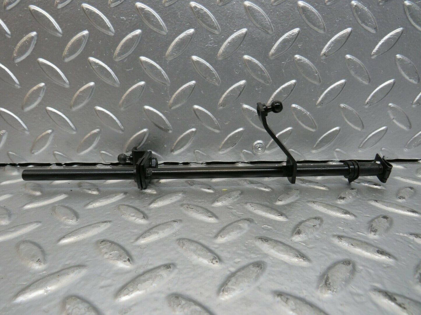 23401 Mercedes-Benz W116 350SE Throttle Linkage