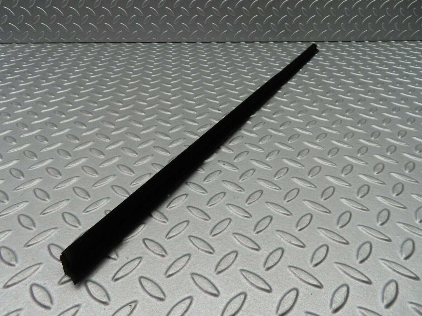 5271 Mercedes-Benz W124 230E Inner Window Weatherstrip Seal Front Right