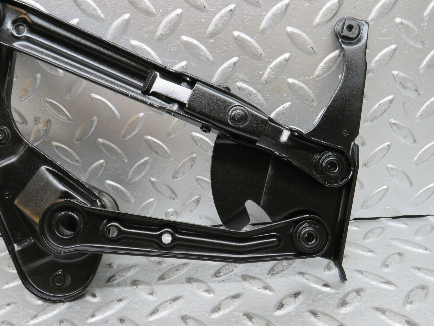 29009 Mercedes-Benz C124 320CE Coupe Bonnet Hinge Right Side 1298870274