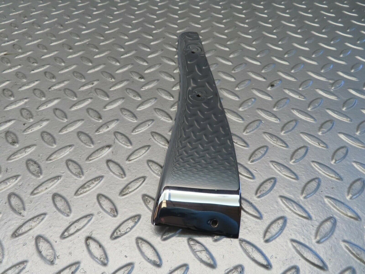 11657 Mercedes-Benz R107 450SL Left Door Chrome Cover
