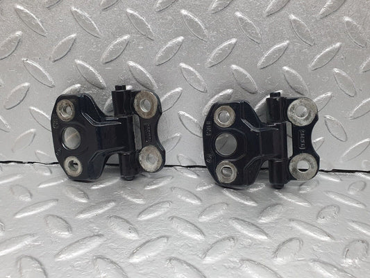 41867 Mercedes-Benz W202 C200 Front Door Hinge Left