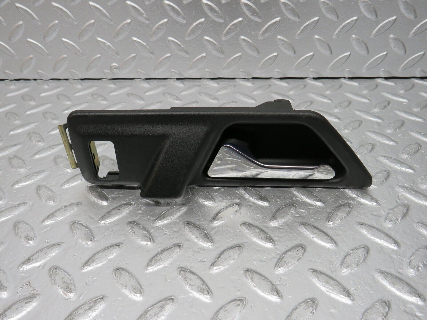 31371 Mercedes-Benz S124 220TE Rear Left Interior Door Handle 1247600161