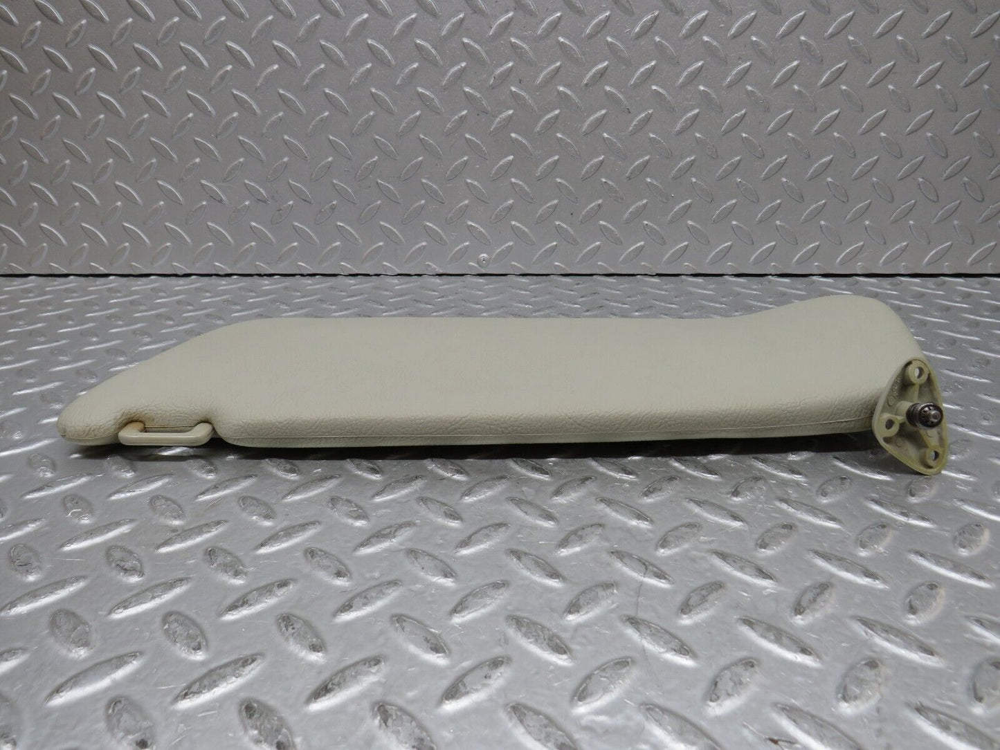 37386 Mercedes-Benz W109 300SEL Sun Visor Right Side