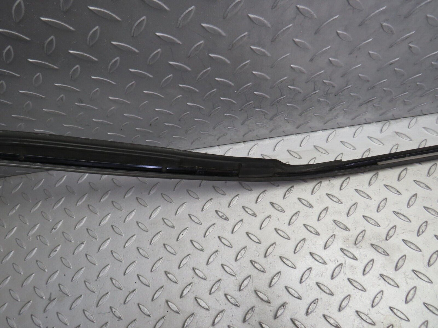 39051 Mercedes-Benz W201 190E Right Side Roof Trim Moulding 2016980698