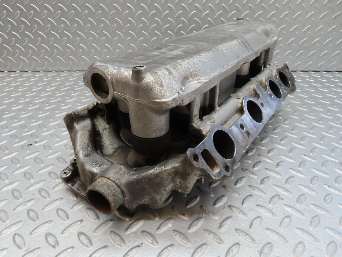 12673 Mercedes-Benz W108 280SE 3.5 Intake Manifold 1161412301