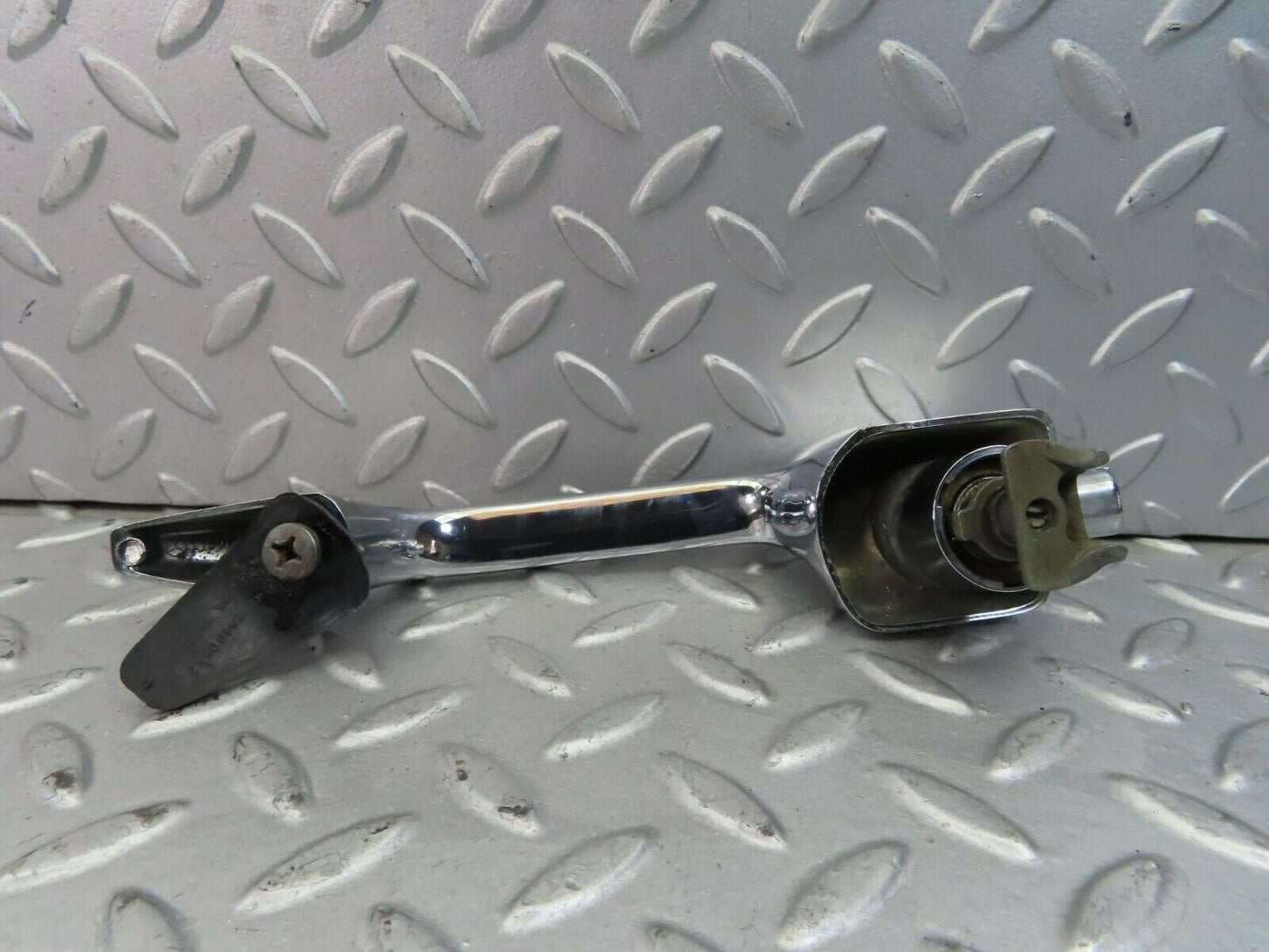 8798 Mercedes-Benz W108 Chrome Door Handle Front Right No Key 1087661401