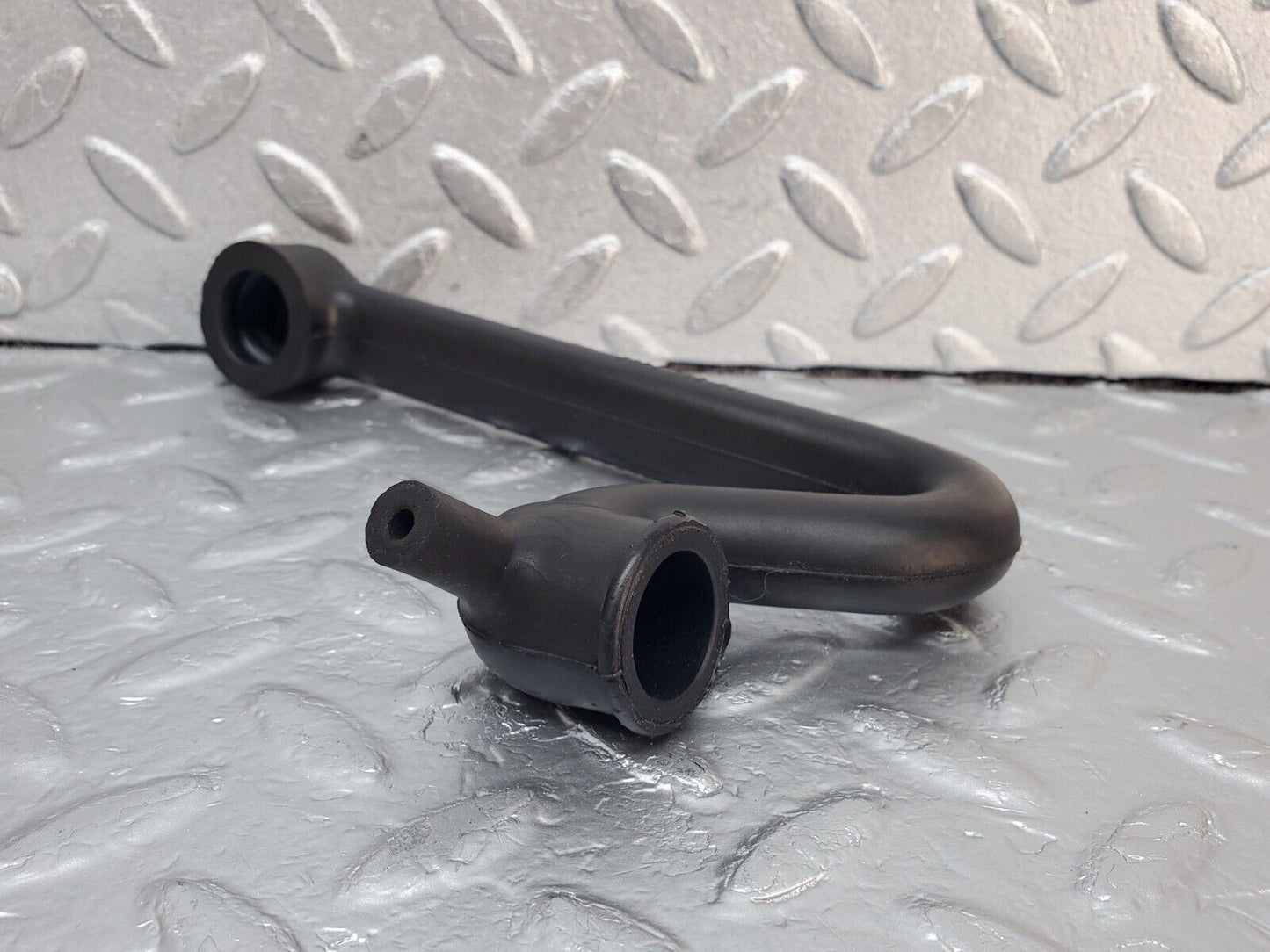 45399 Mercedes-Benz 280E M110.983 Air Intake Pipe 1100942482