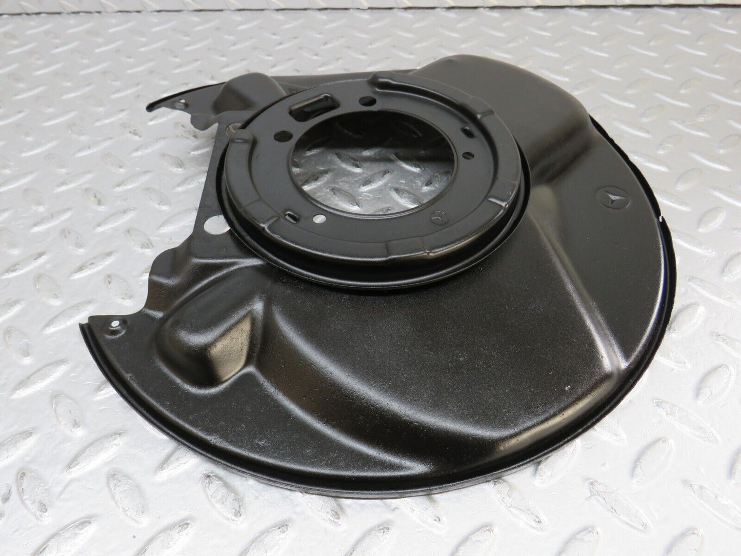 36785 Mercedes-Benz W201 190E Rear Brake Disc Protection Plate