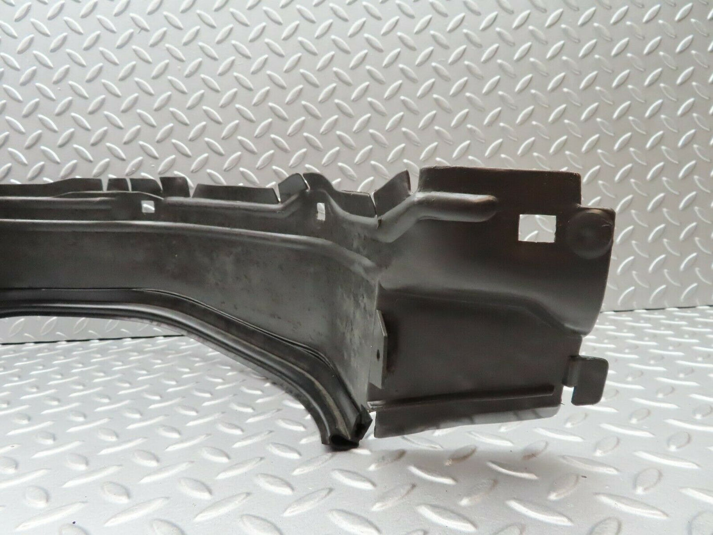 5569 Mercedes-Benz W124 230E Inner Mudguard Panelling Front Left 1248840735