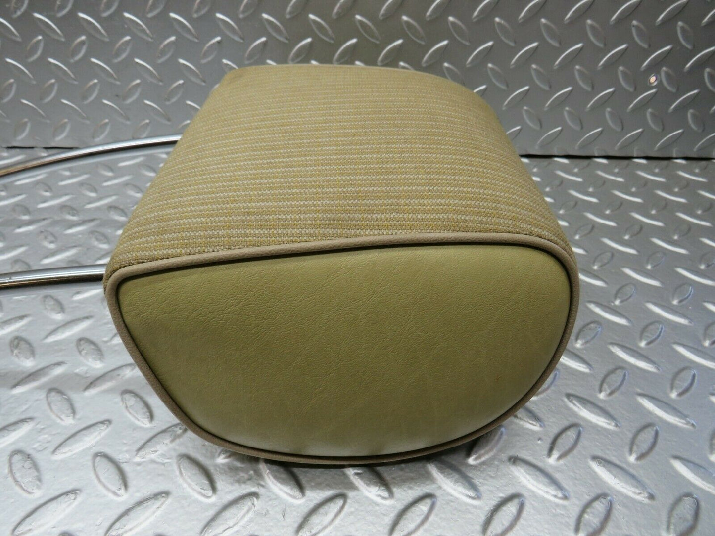 24142 Mercedes-Benz W123 280E Front Seat Headrest