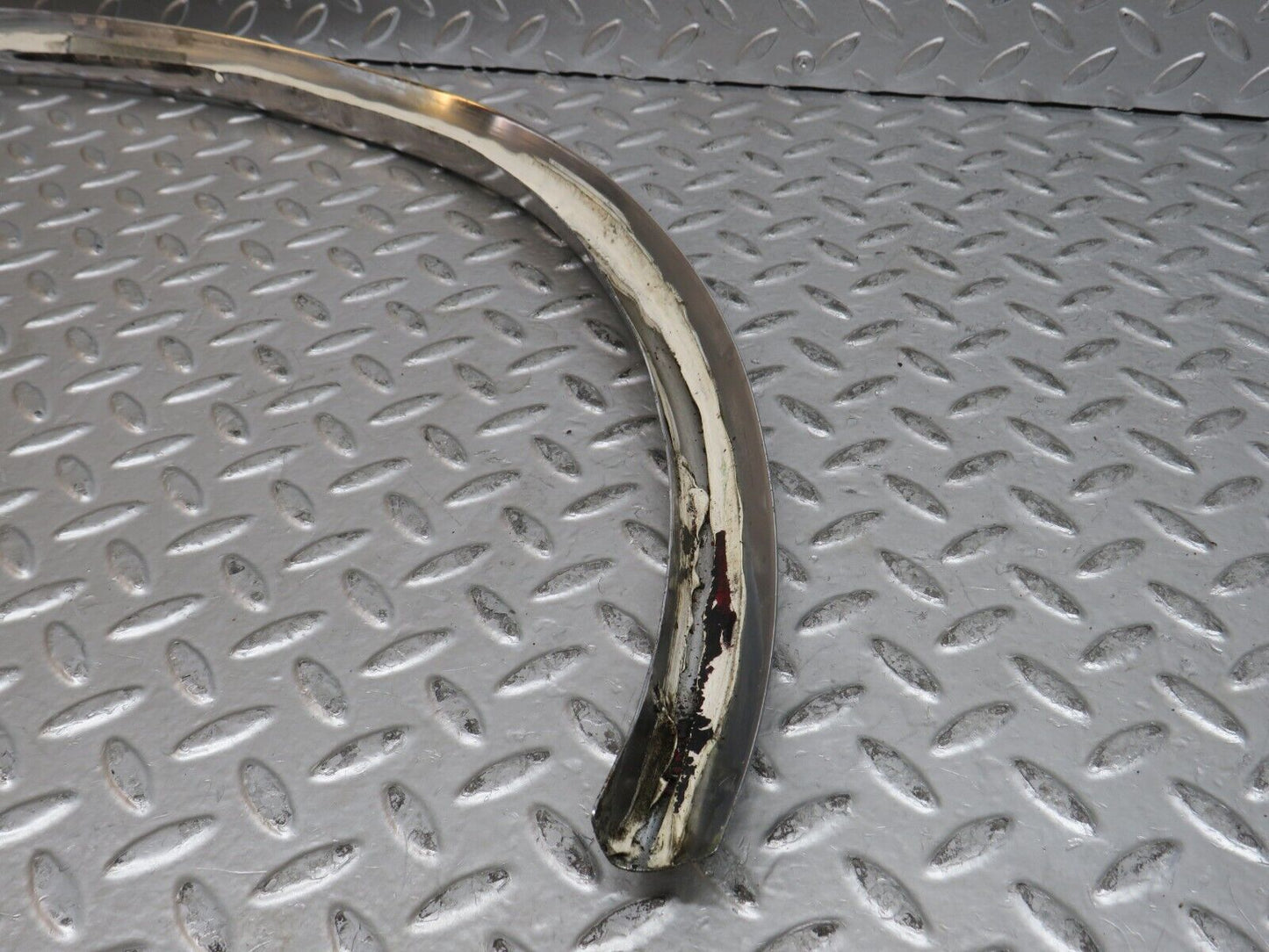 28180 Mercedes-Benz W123 280E Wheel Arch Chrome Fender Trim Front Left