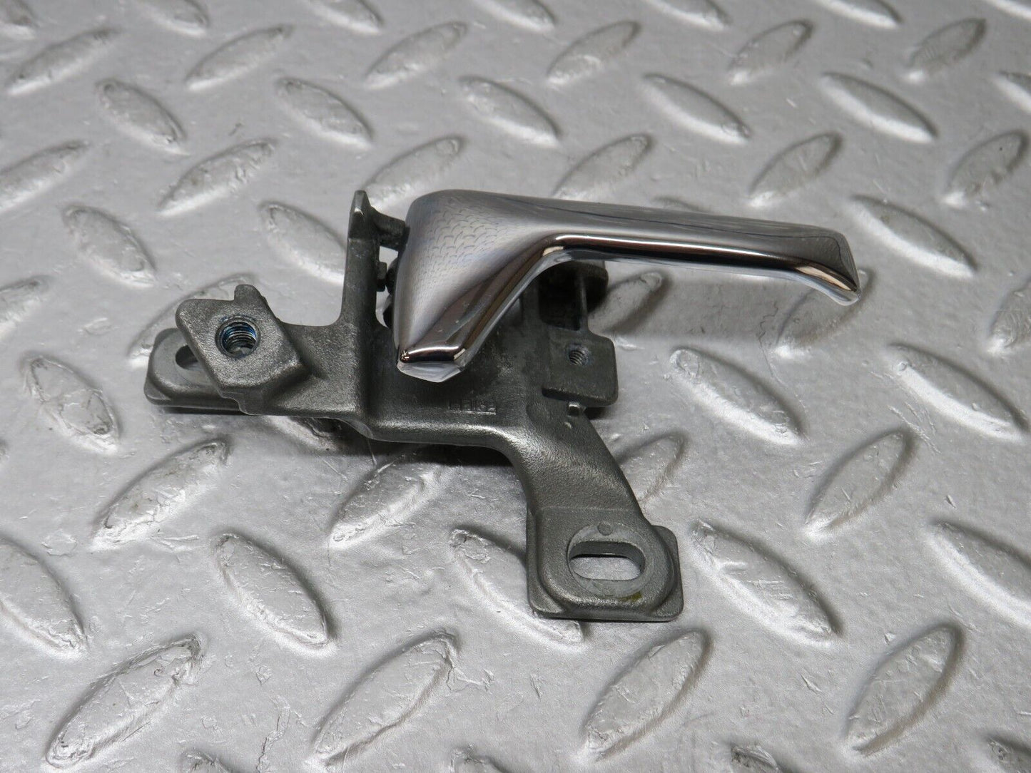 36107 Mercedes-Benz W126 420SE Rear Right Door Interior Handle