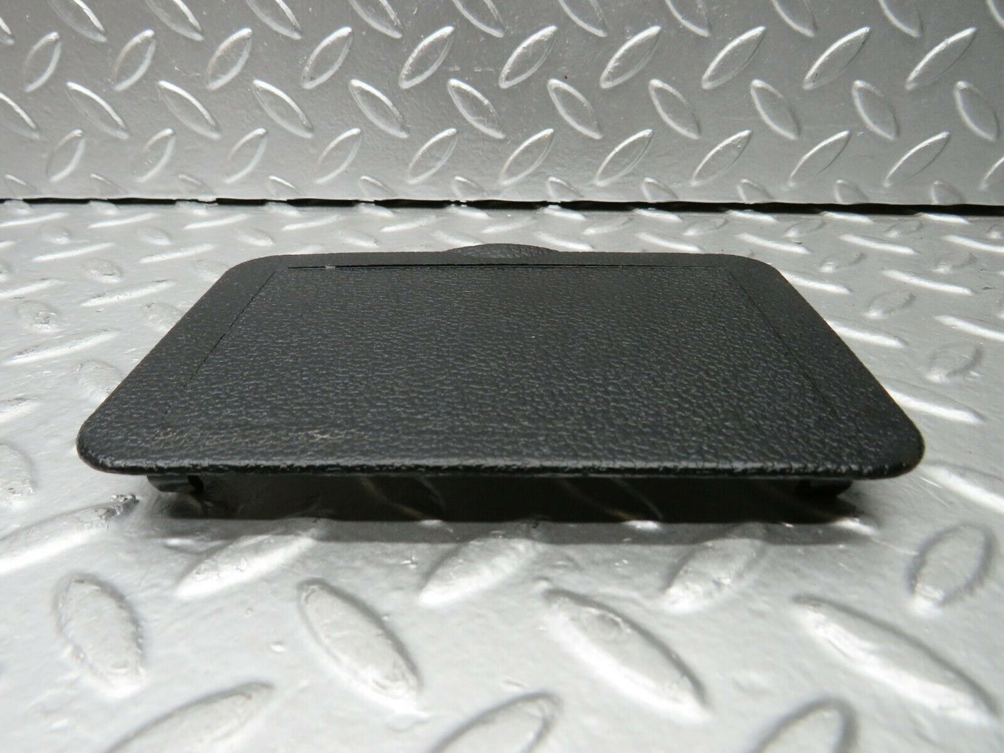 22791 Mercedes-Benz C107 450SLC Coupe Fuse Box Cover
