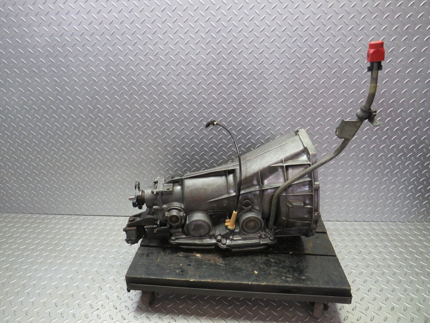 25640 Mercedes-Benz W123 200 Automatic Gearbox 722.406 1232706701 1232711801