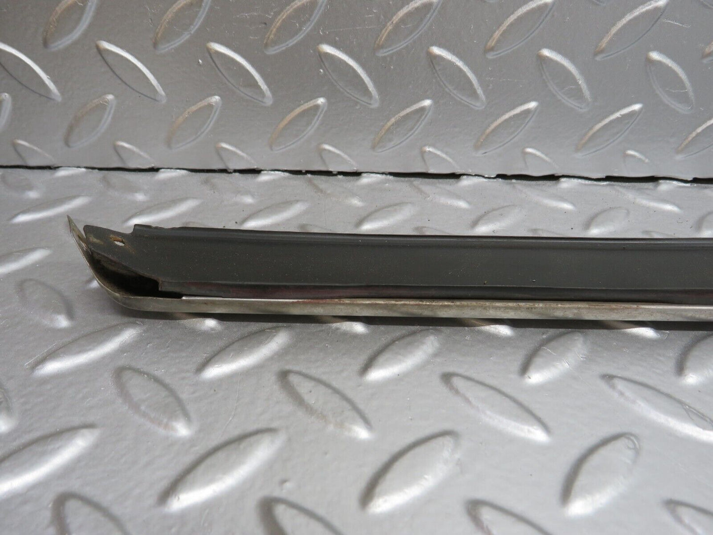 40199 Mercedes-Benz R107 Right Skirt Chrome Trim Strip