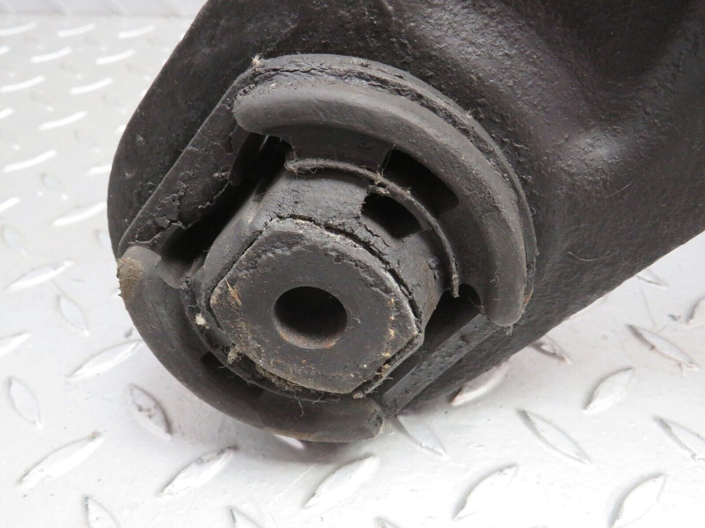 0411 Mercedes-Benz W116 Rear Subframe Axle Carrier Suspension