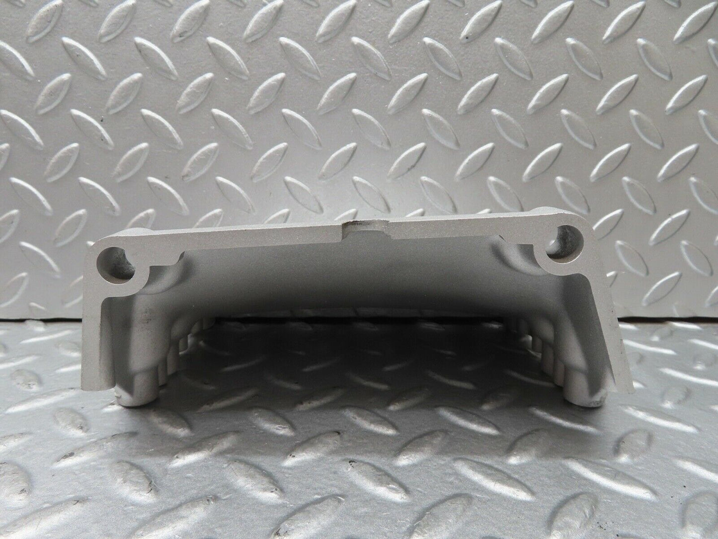 16906 Mercedes-Benz C123 280CE Coupe Gearbox Support 1100140195