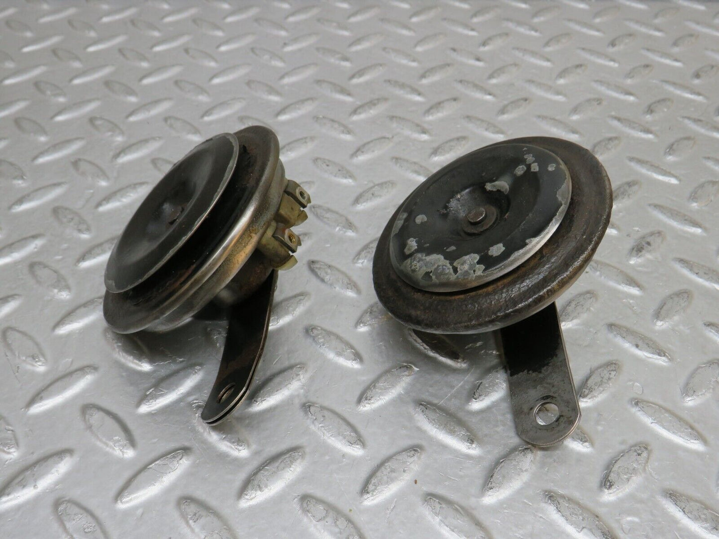 29424 Mercedes-Benz W124 230E Horn Bosch Pair 20016