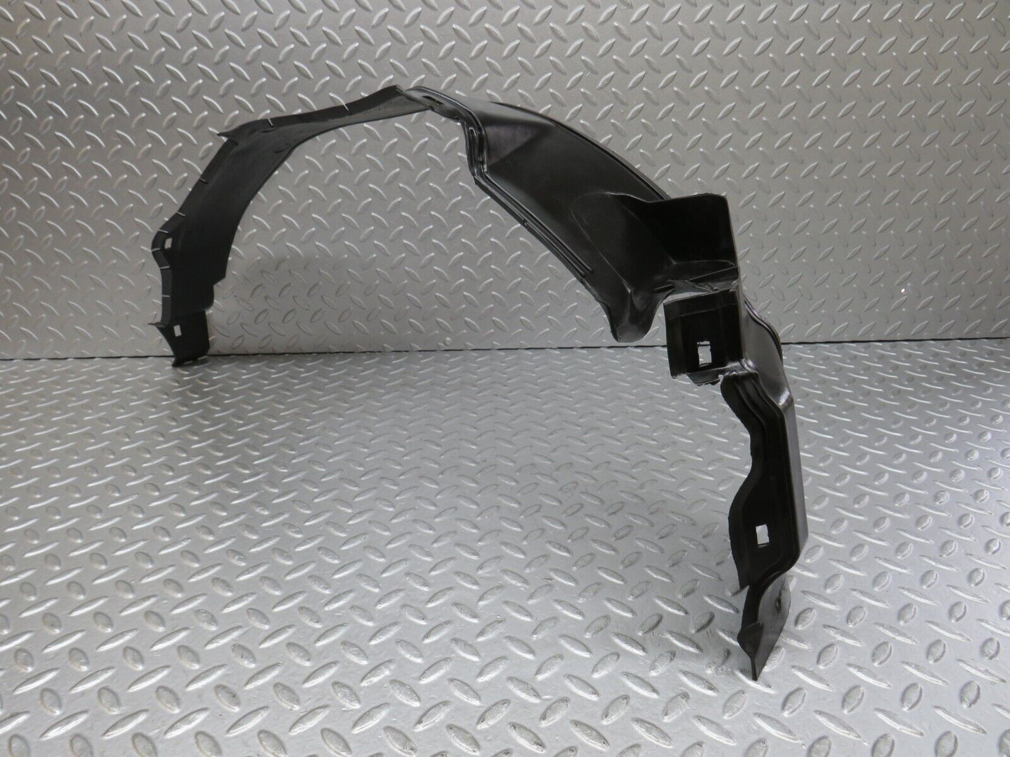 36599 Mercedes-Benz W201 190E Inner Mudguard Panelling Front Right 2018840236