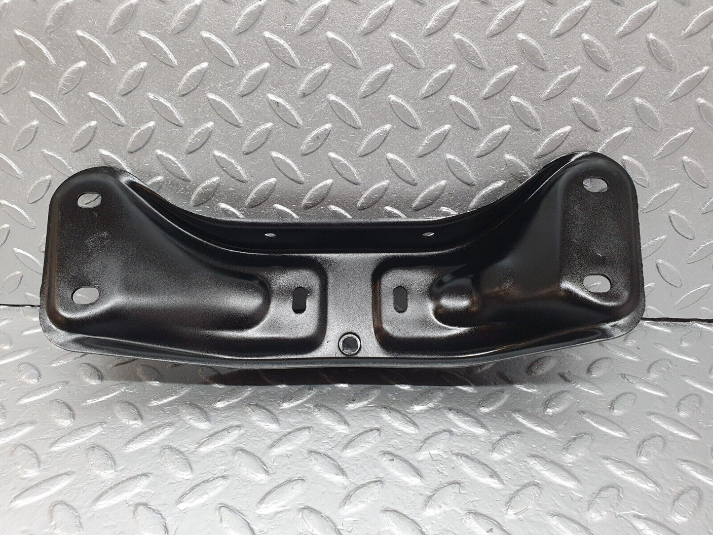 42213 Mercedes-Benz R129 320SL Coupe Gearbox Mount Bracket