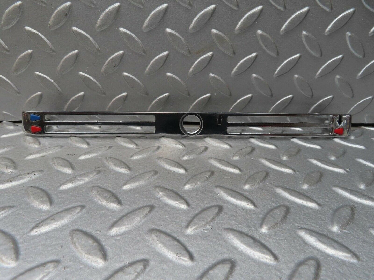 13199 Mercedes-Benz W111 220S Dash Centre Heater Control Chrome Trim