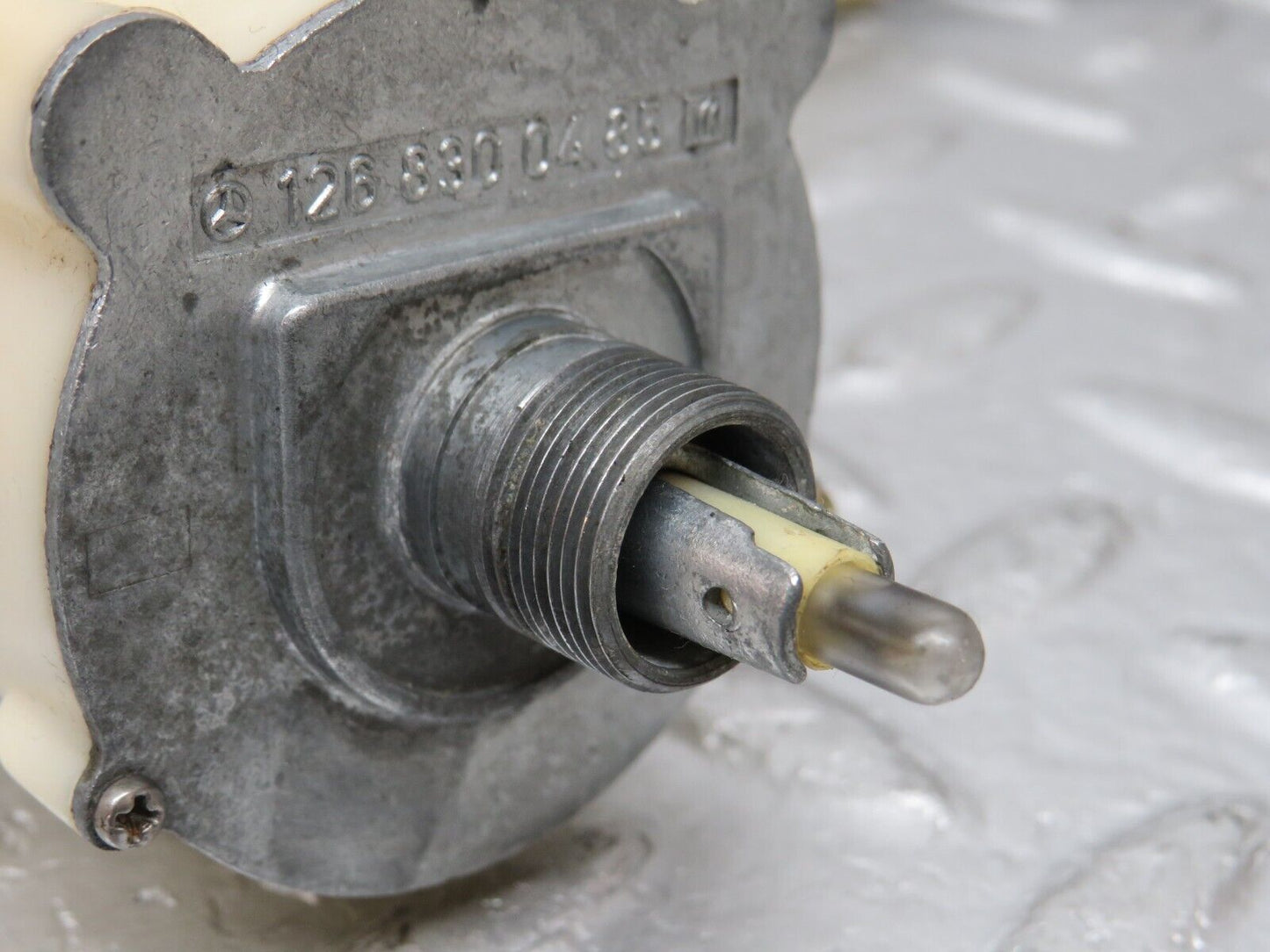 34427 Mercedes-Benz C126 380SEC Coupe Heater Regulator 1268300485