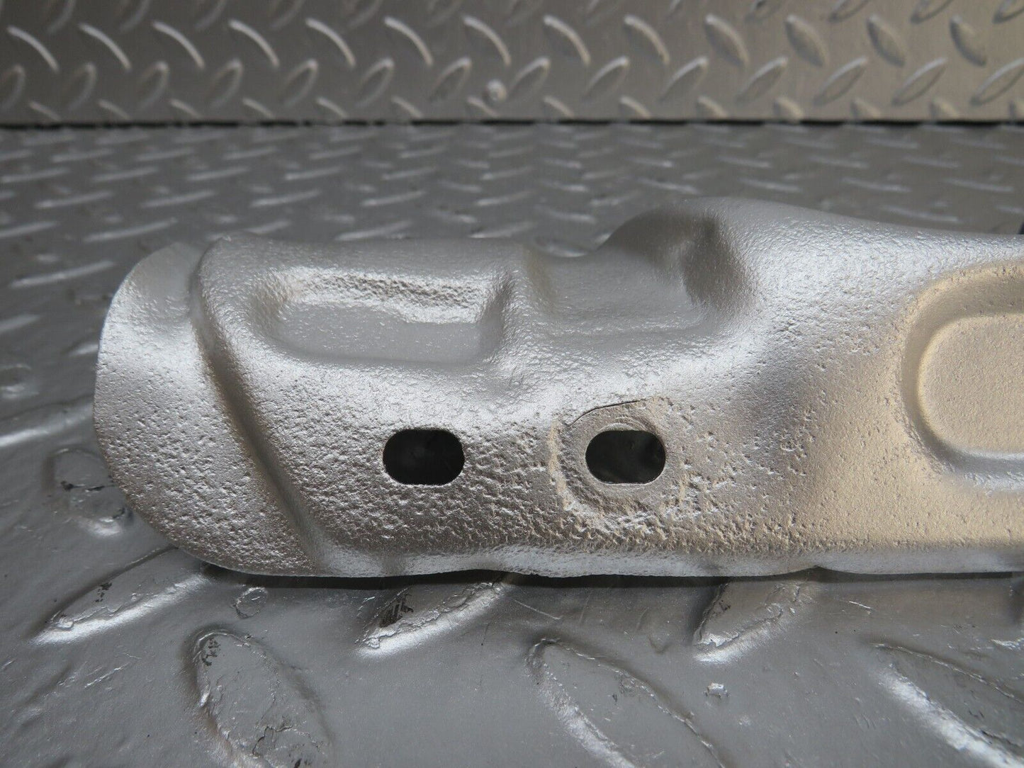 33049 Mercedes-Benz W126 380 V8 M116 Exhaust Manifold Heat Shield