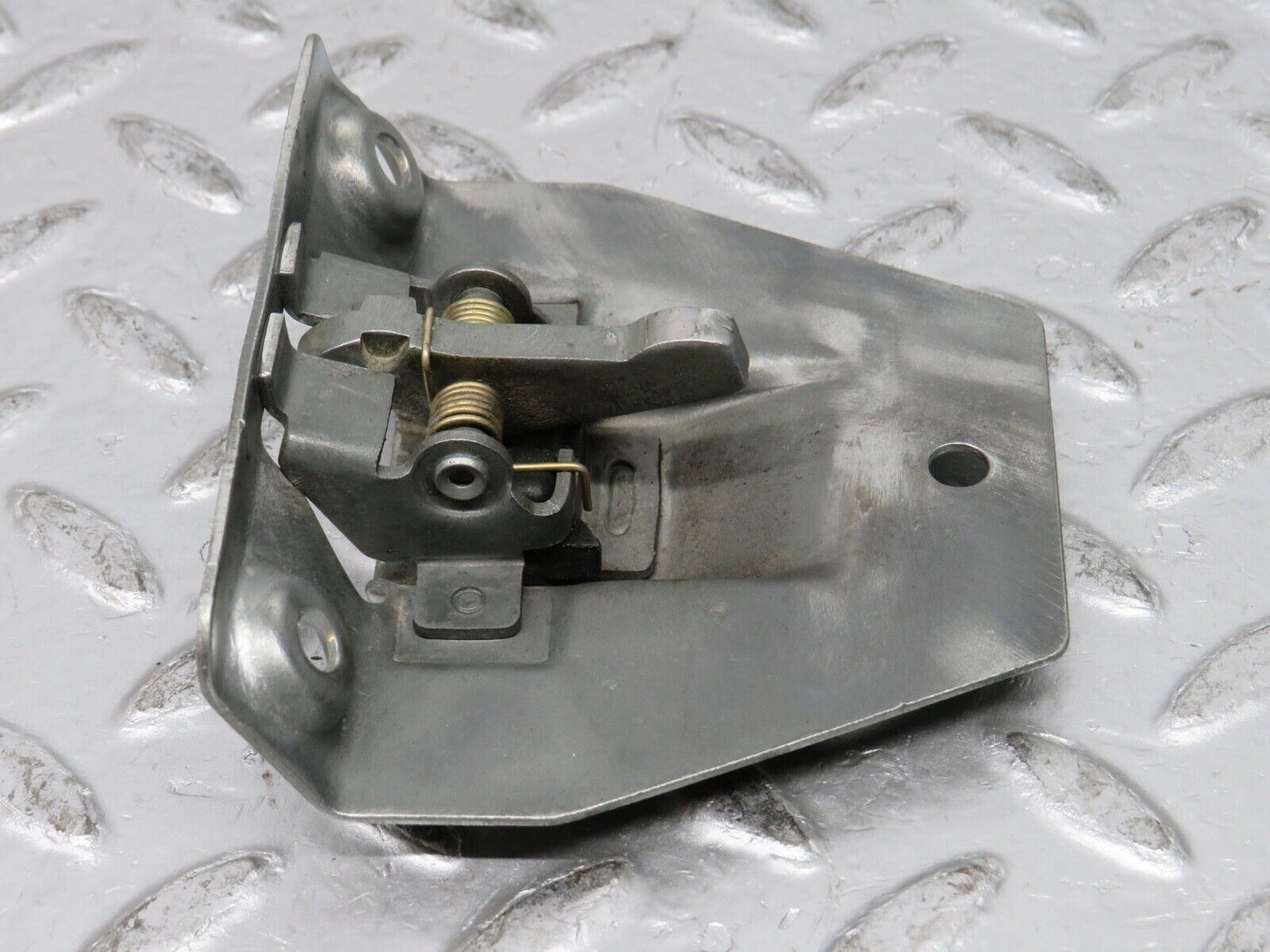 0401 Mercedes-Benz C107 350SLC Coupe Trunk Boot Lock Latch 1137500285