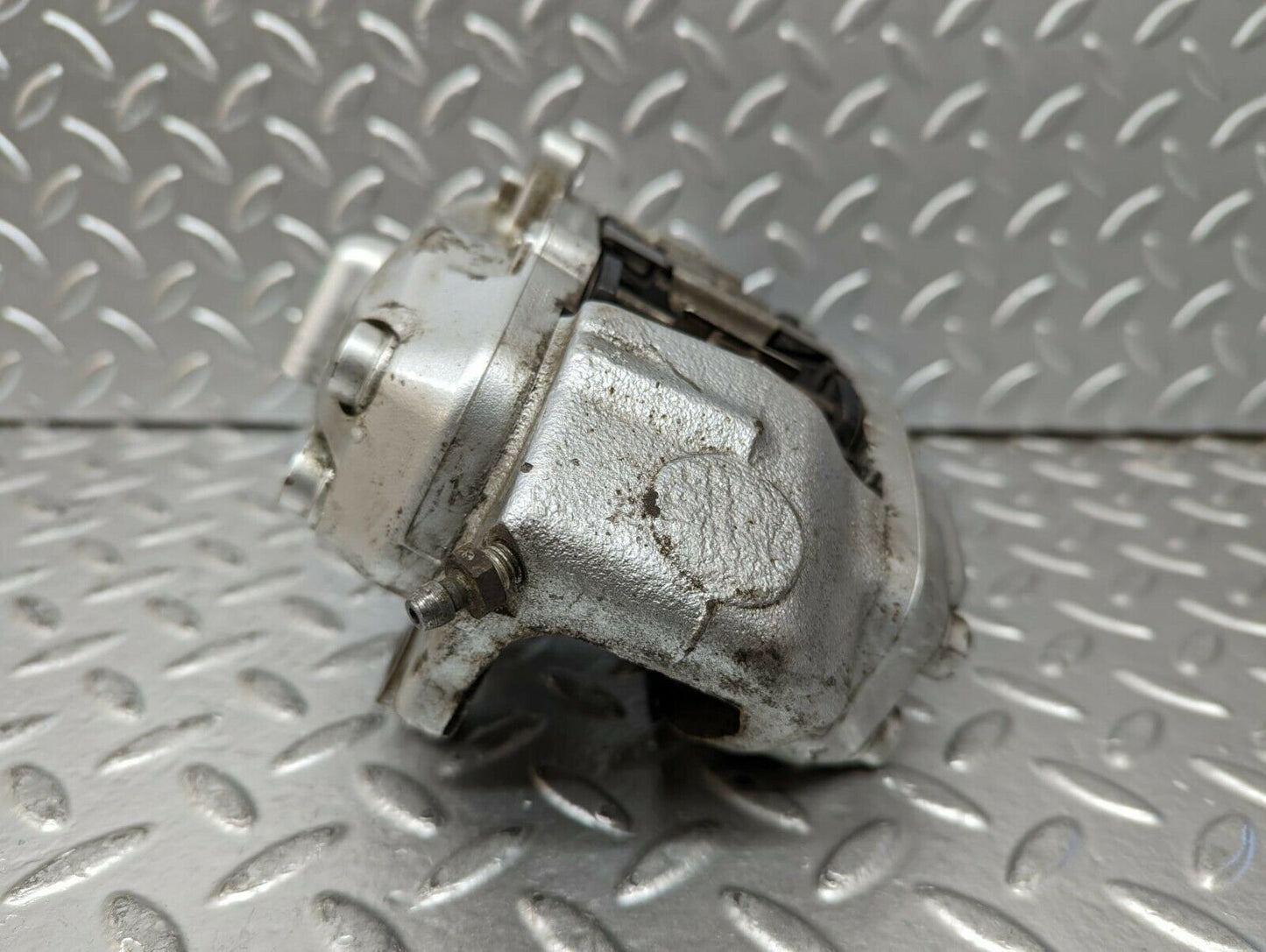23830 Mercedes-Benz S211 E280 CDI Front Left Brake Caliper 2070470313