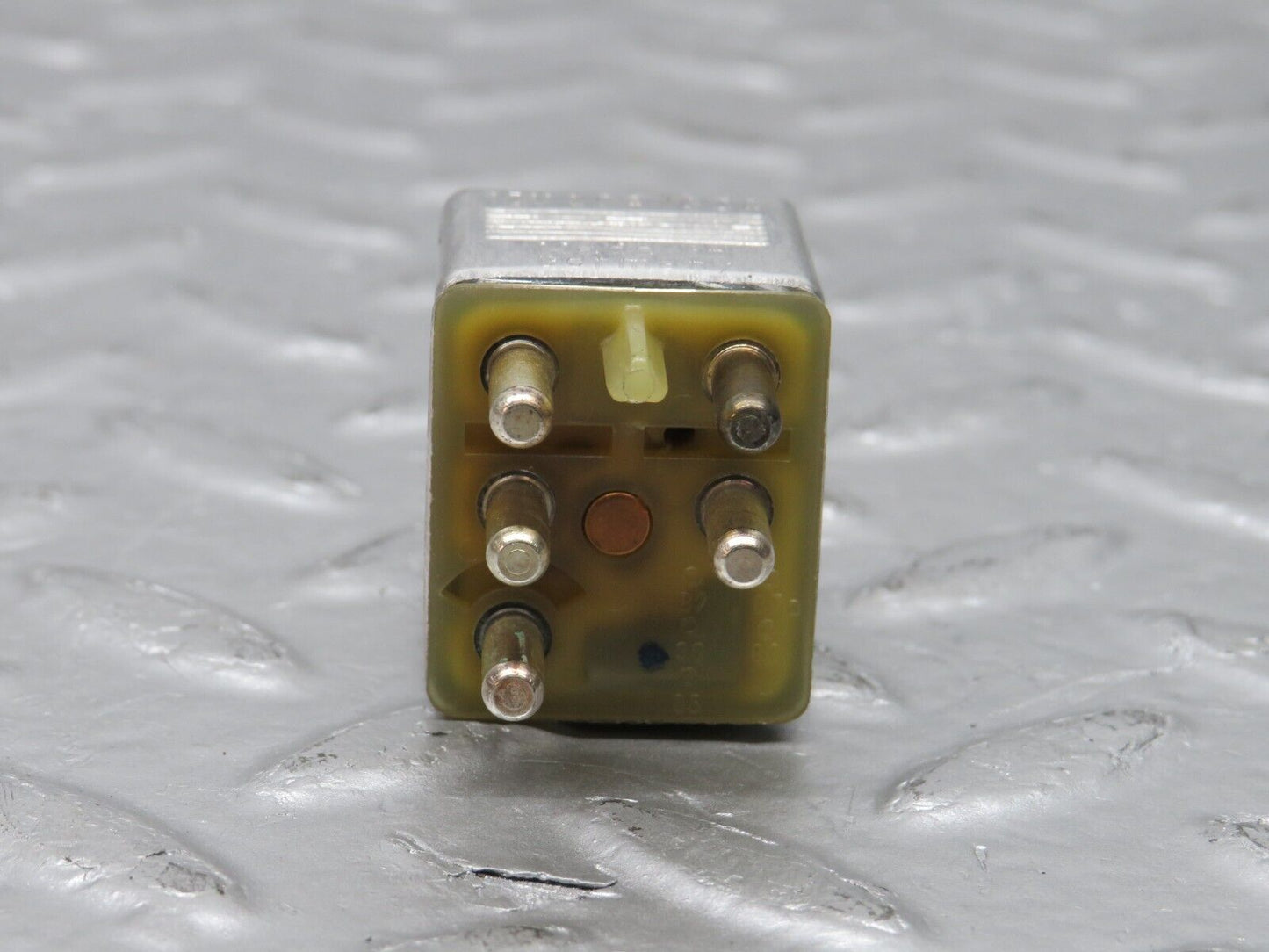 38668 Mercedes-Benz W201 190E 2.6L Multi Purpose Relay 0015420219