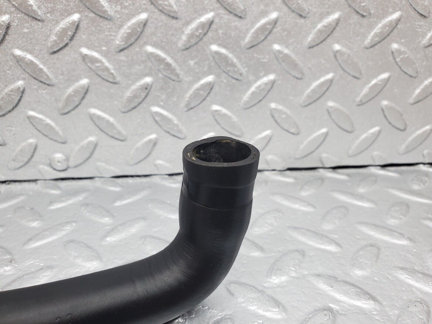 45848 Mercedes-Benz W126 420SE Engine Coolant Hose Pipe 1265011882
