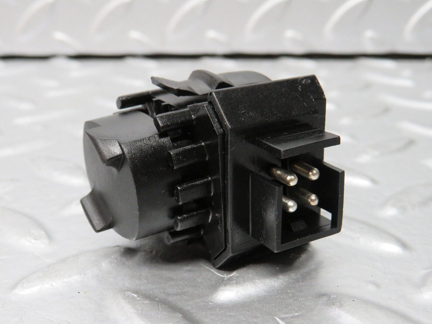 31612 Mercedes-Benz W201 190LE 1.8L Kick Down Switch 0025452214
