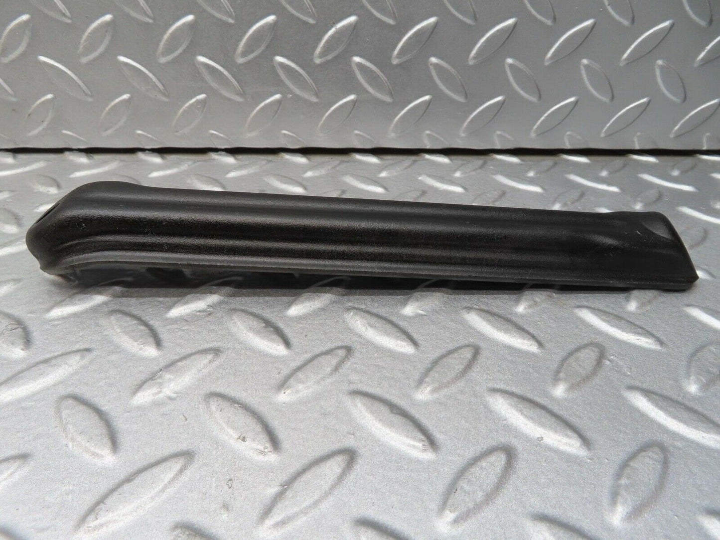 14661 Mercedes-Benz W201 190E Air Intake Manifold Bracket