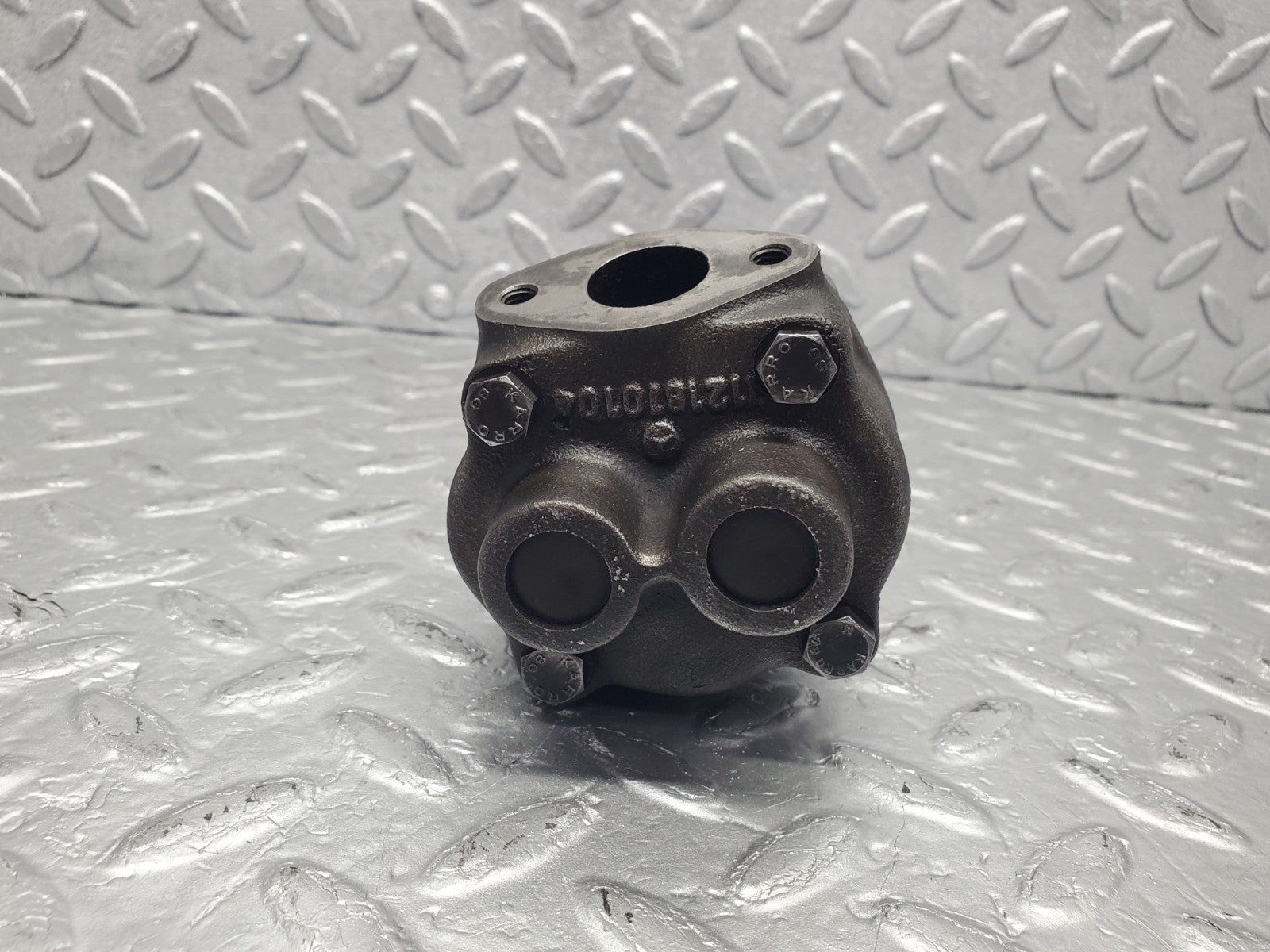W112 oil pump used OEM