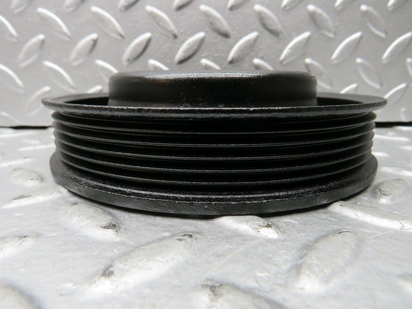 21756 Mercedes-Benz W126 300SE Crankshaft Pulley