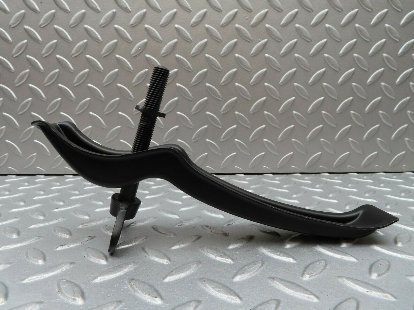3609 Mercedes-Benz W108 280SE Spare Wheel Holder