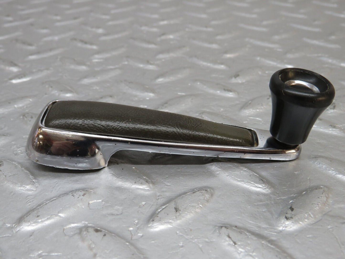 40222 Mercedes-Benz W110 230 Window Lifter Crank Handle