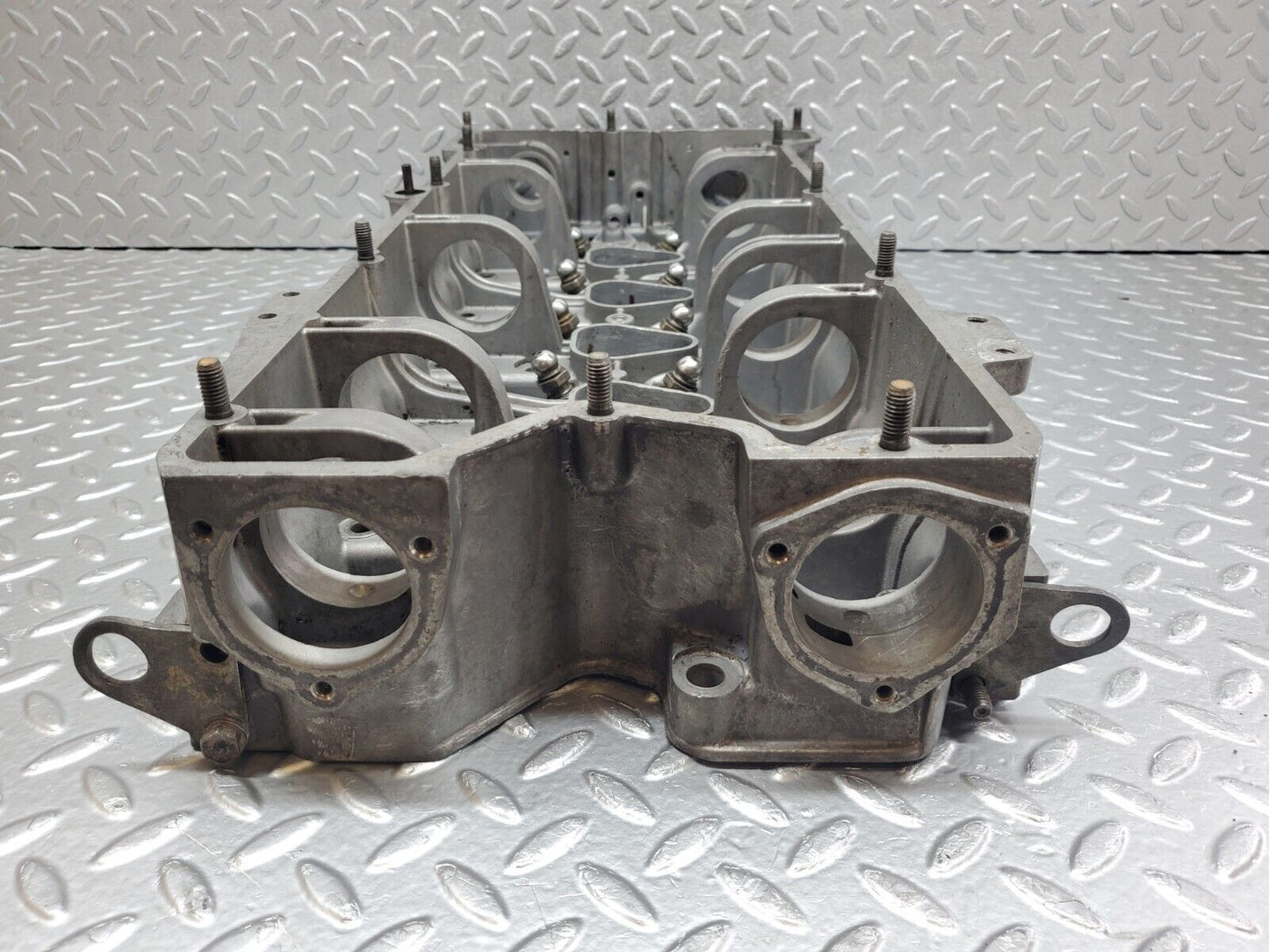 44307 Mercedes-Benz W123 280E Camshaft Bearing Casing 1100163304