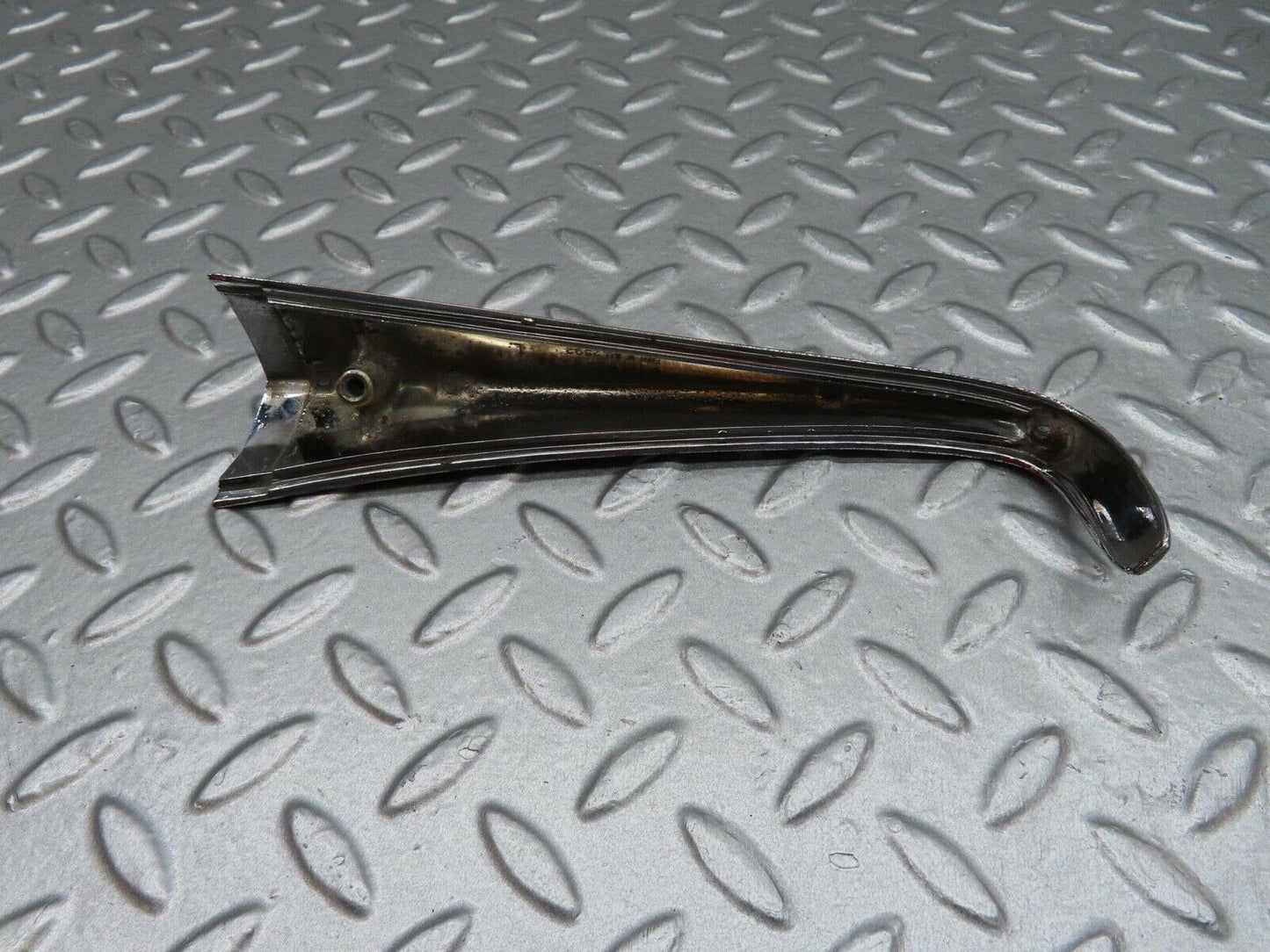 12704 Mercedes-Benz W111 220SE Rear Left Fender Wing Tail Chrome Trim 1116900379