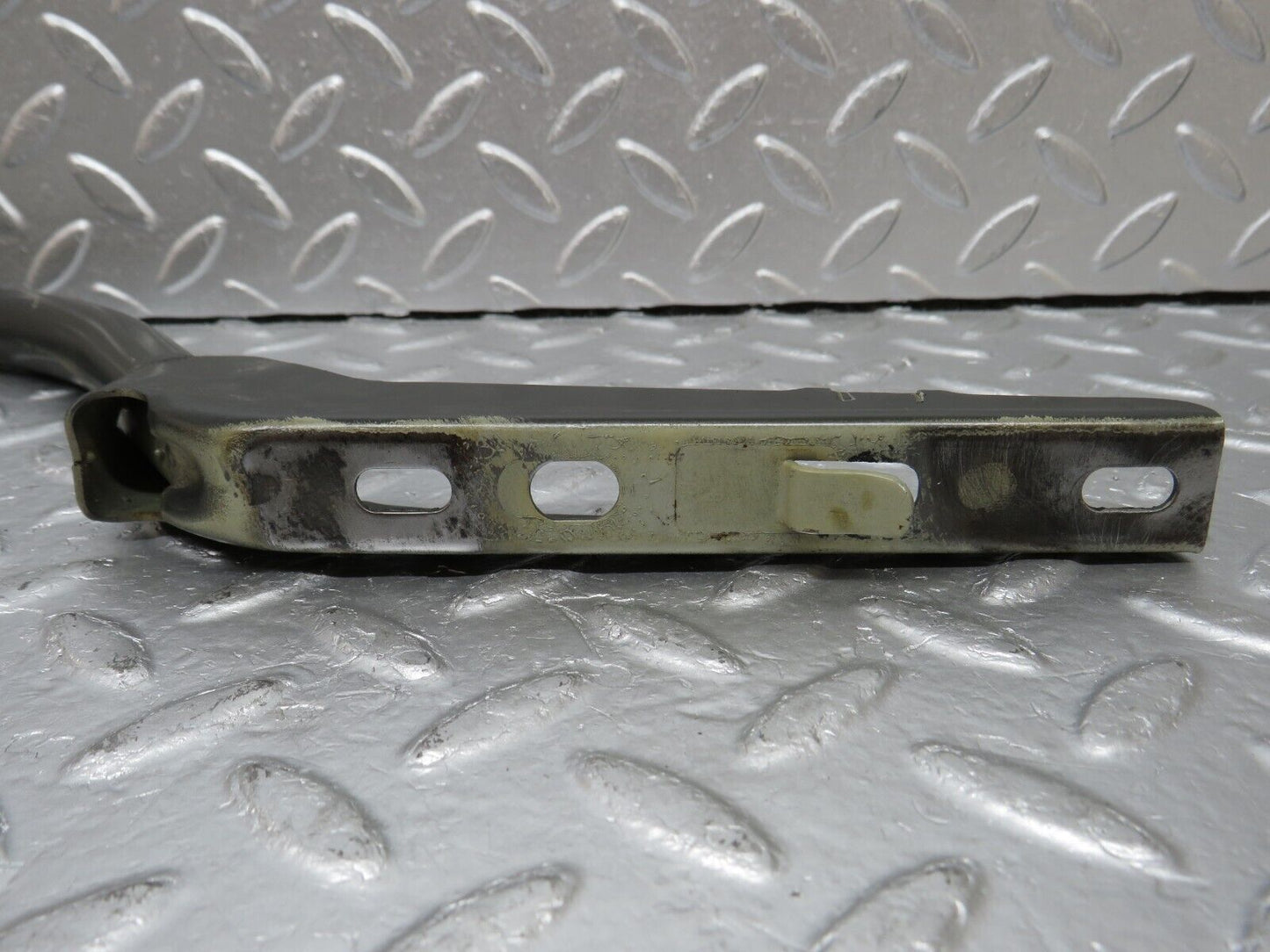 33726 Mercedes-Benz W201 190E 2.0L Trunk Lid Hinge Left Side