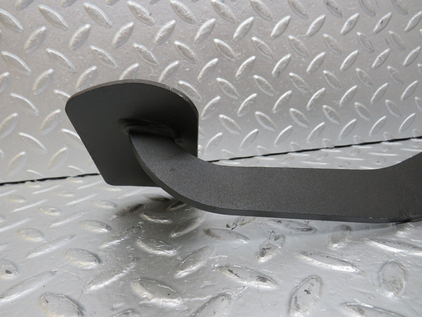 34583 Mercedes-Benz C126 380SEC Coupe Brake Pedal