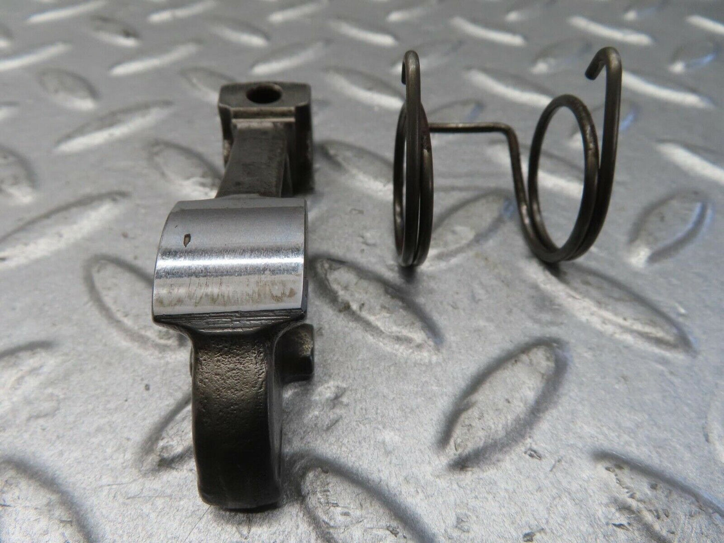 13376 Mercedes-Benz W111 230S Valve Rocker Arm With Retaining Spring