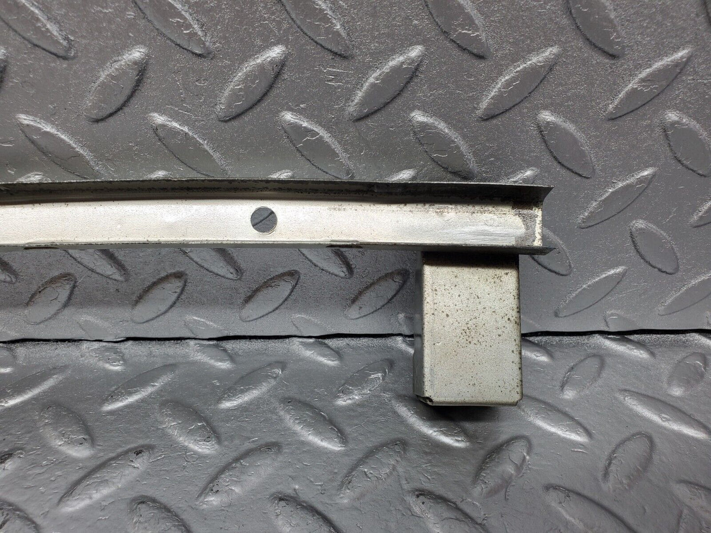 45816 Mercedes-Benz W126 420SE Rear Left Window Channel