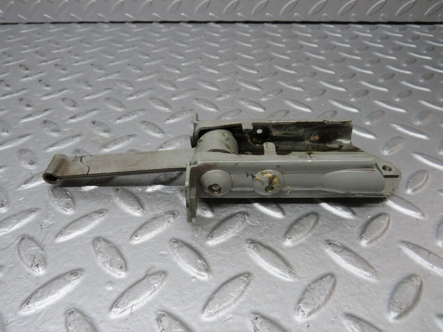 36877 Mercedes-Benz C126 420SEC Coupe Door Safety Check Strap