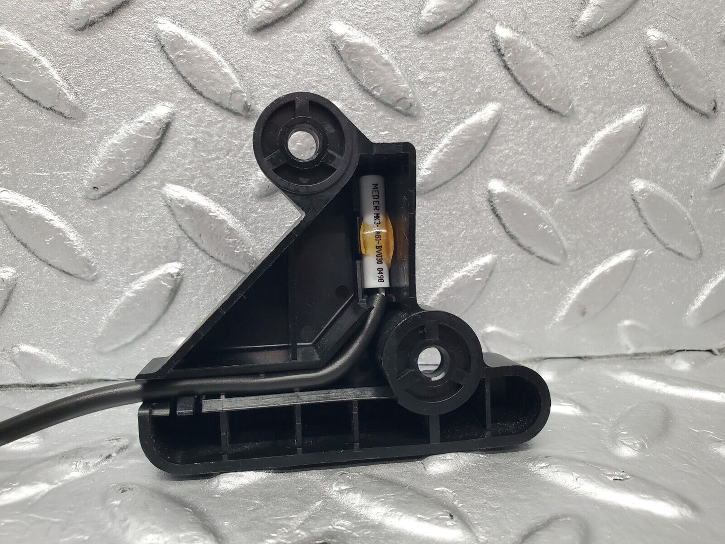 47004 Mercedes-Benz R129 320SL Coupe Roof Position Switch Left Side 1298214051