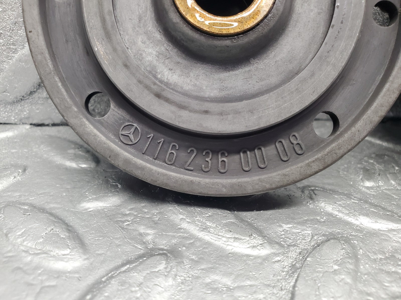 W126 Coupe hydraulic suspension pump used OEM