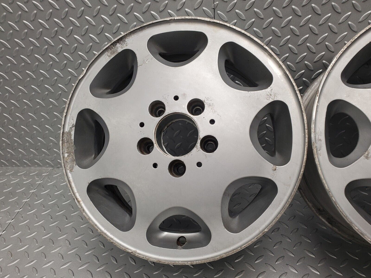 46103 Mercedes-Benz Alloy Wheel Set 6.5Jx15H2 ET44 1244011802